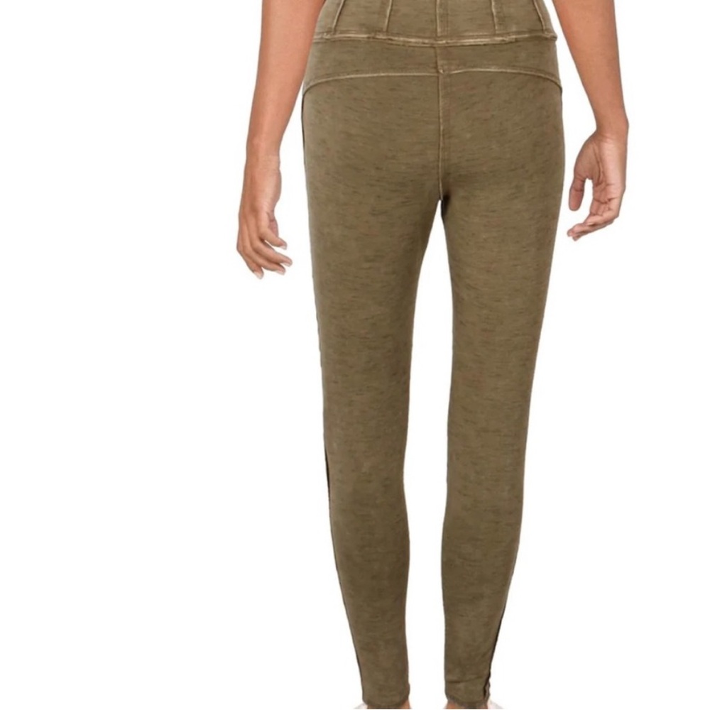 Free people movement leggings flawed - Picture 2 of 5